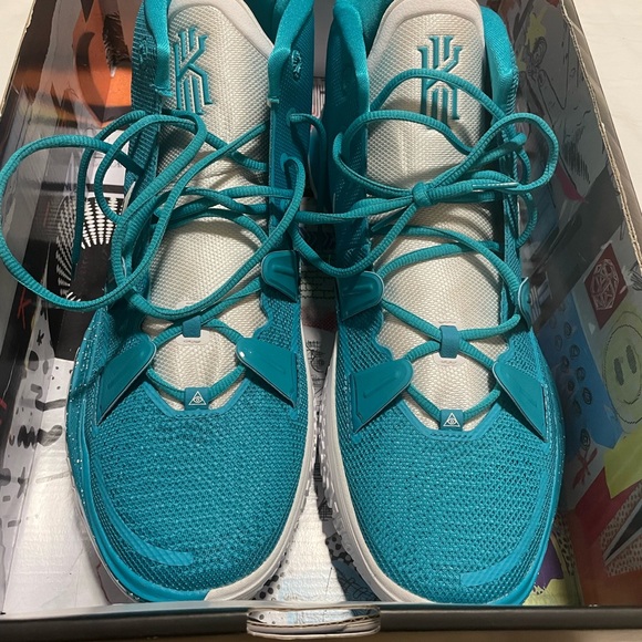 teal kyrie 7